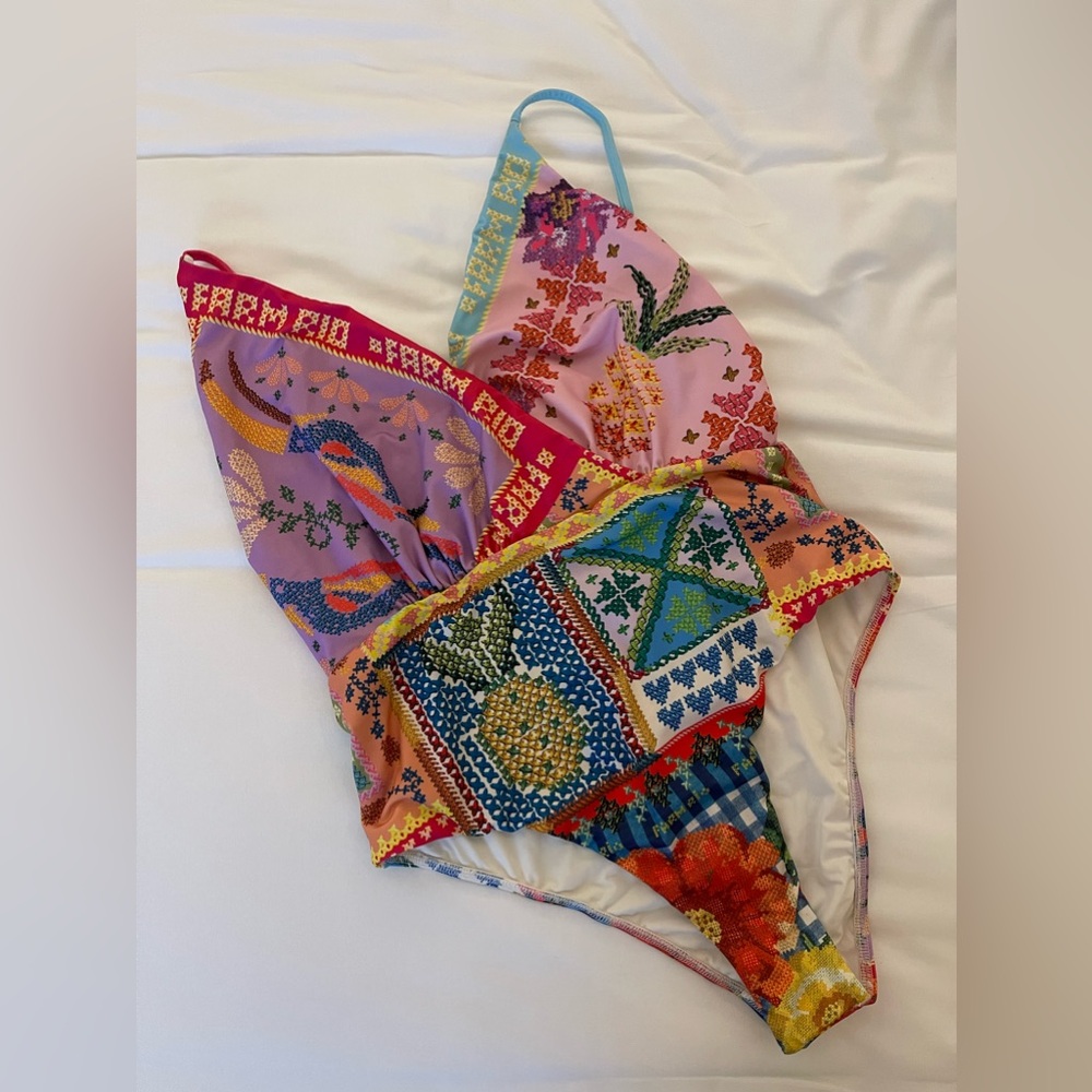 Farm Rio bathing suit - Picture 2 of 4